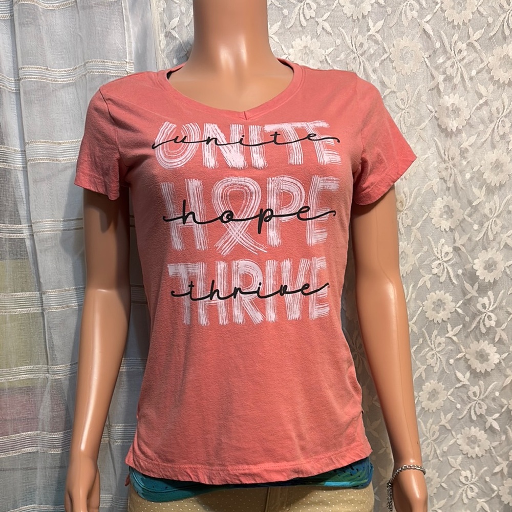 LIVE BREATHE FIGHT Women's Pink Graphic Tee SIZE SMALL